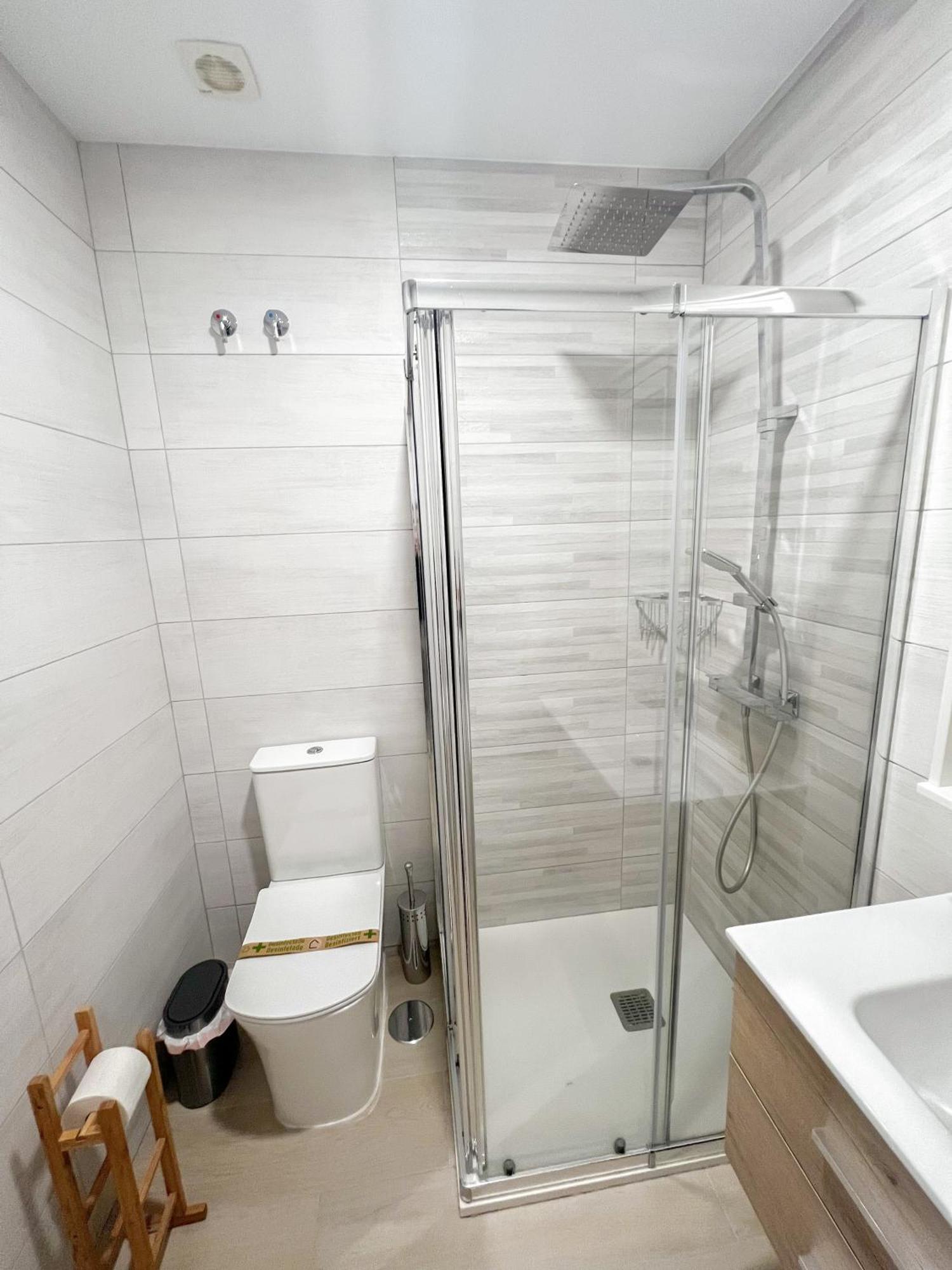 Cozy And Modern Family Flat Carihuela Apartment Torremolinos Exterior photo