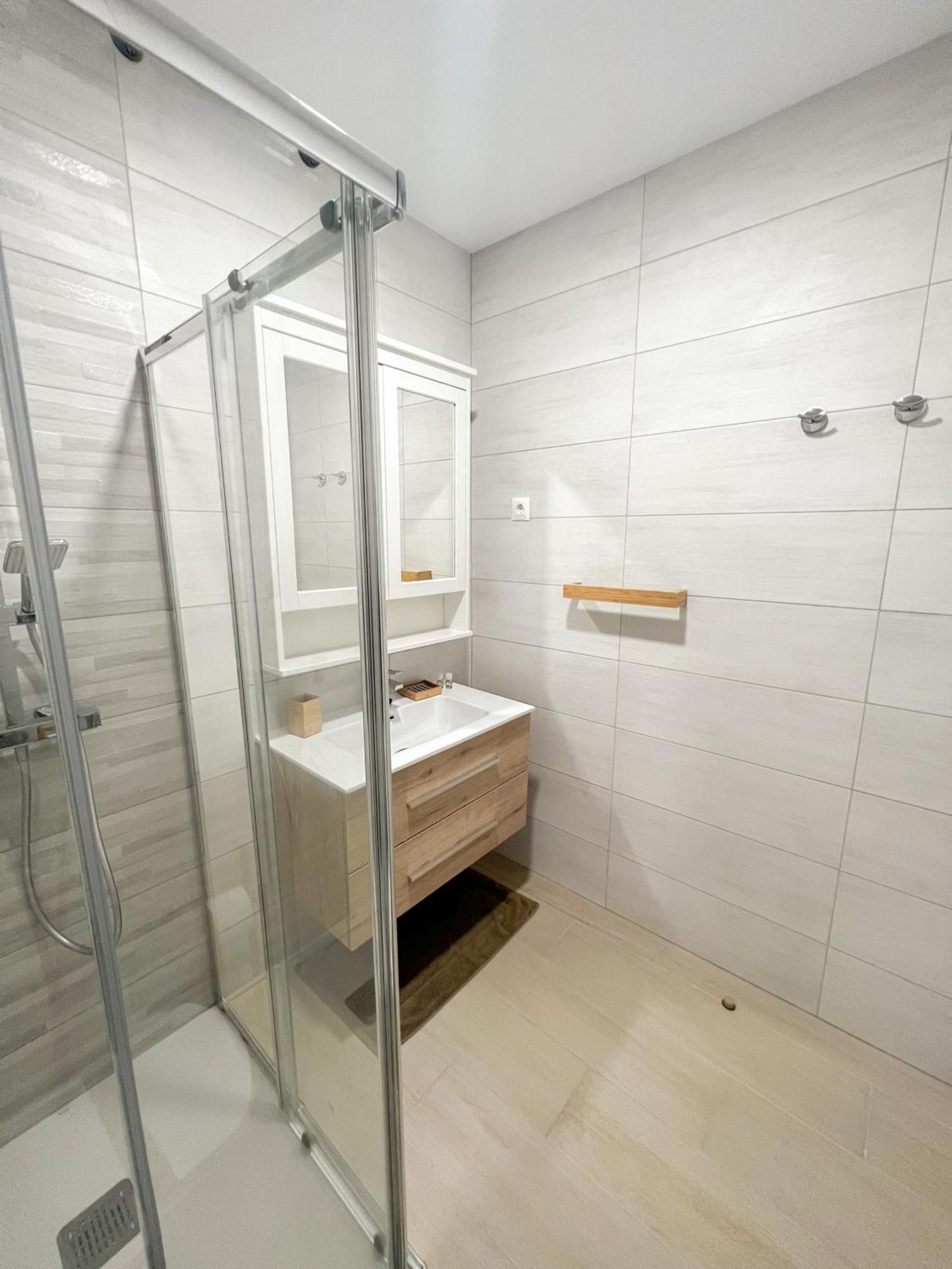 Cozy And Modern Family Flat Carihuela Apartment Torremolinos Exterior photo