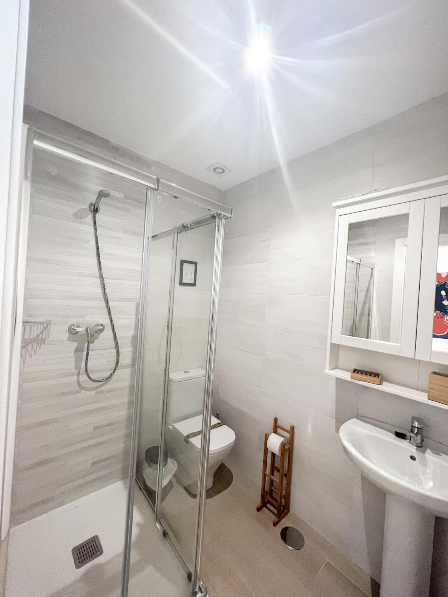 Cozy And Modern Family Flat Carihuela Apartment Torremolinos Exterior photo