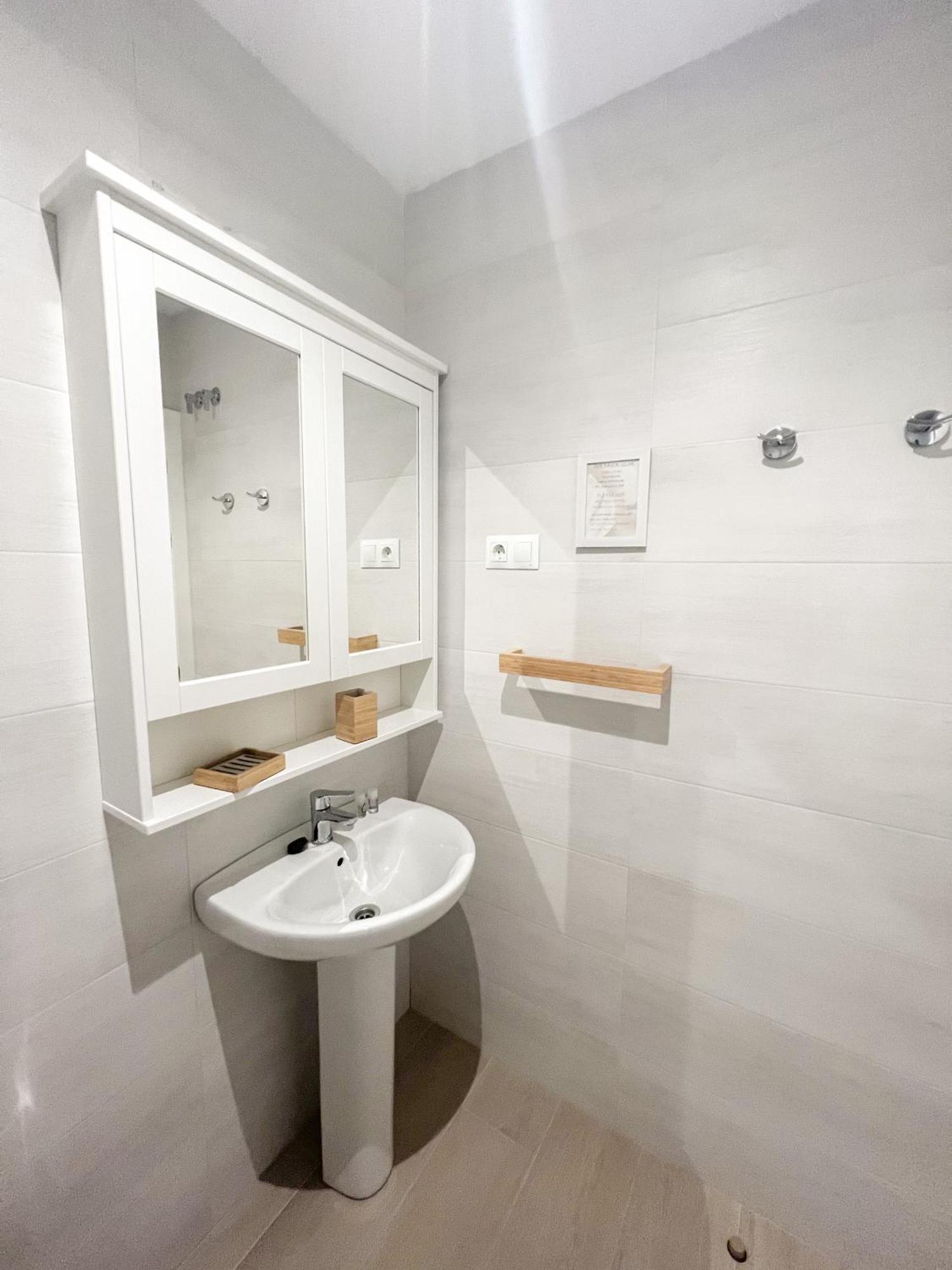 Cozy And Modern Family Flat Carihuela Apartment Torremolinos Exterior photo